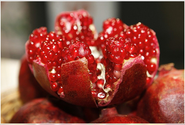 Pomegranate Fruit  Food Red Fruit, Vitamins  Healthy